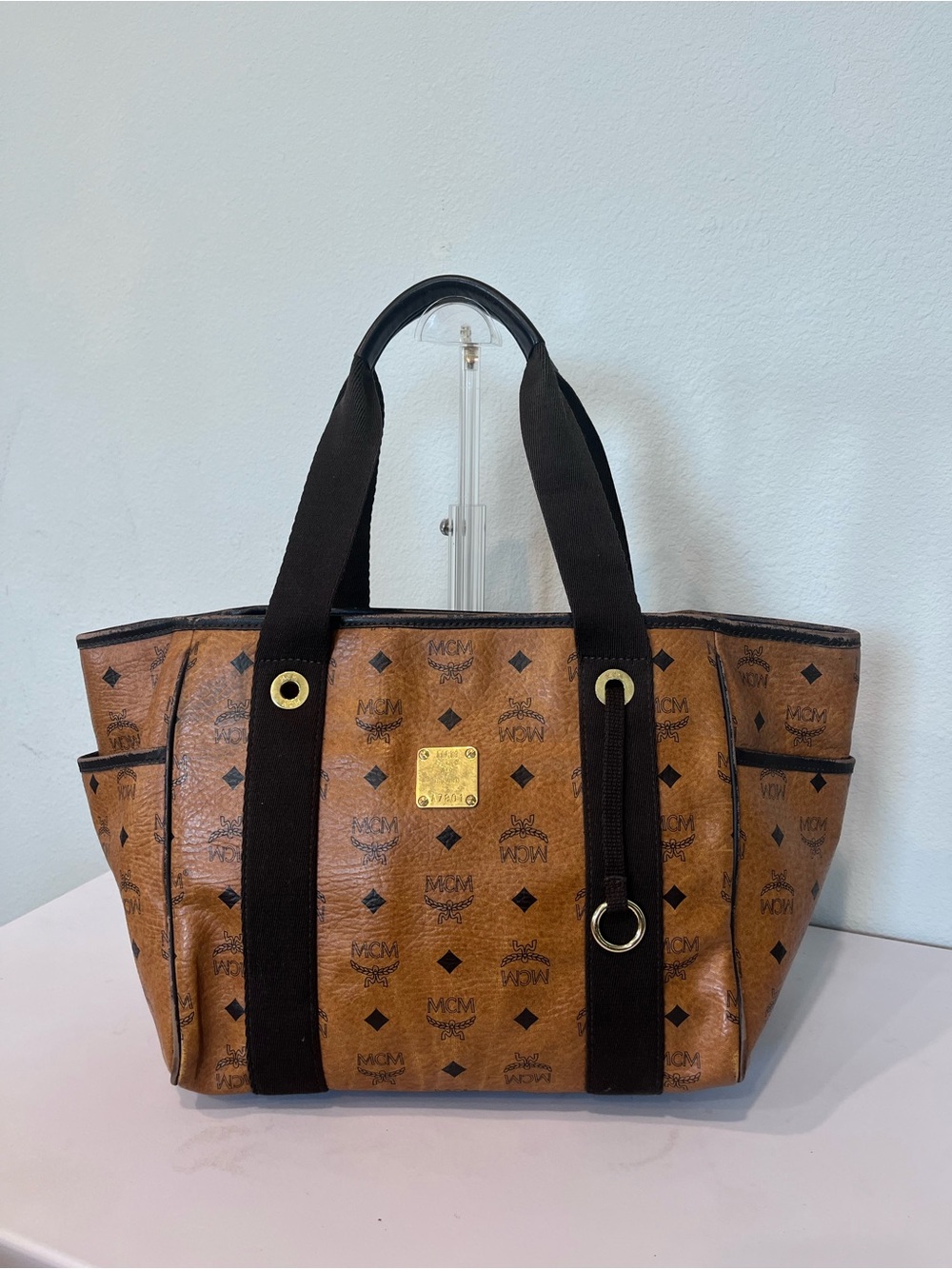 MCM VISETOS HAND BAG